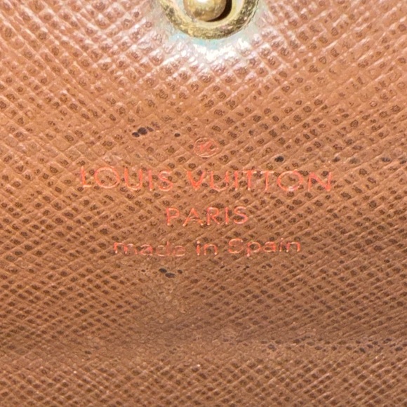 Louis Vuitton Sarah Leather Wallet - Picture 10 of 15